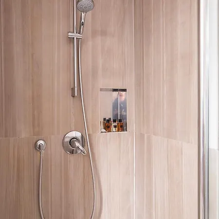 Duplex Di Charme In Centro Como, A 100 Mt Dal * Όπως